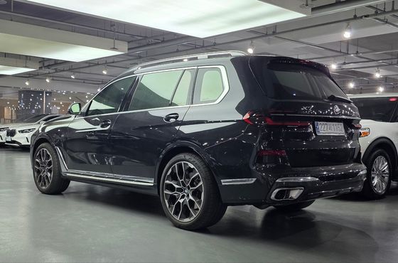BMW X7 xDrive 40i M Sport 6STR — пробег 11 200 км — фото 4 из 5