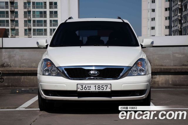 Kia Carnival New Carnival Limousine GLX — пробег 165 070 км — фото 3 из 5