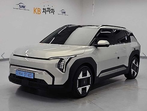 Kia EV3 Standard 2WD Earth — пробег 24 966 км — фото 2 из 5