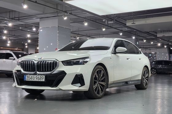 BMW 5-Series 530i xDrive M Sport — пробег 9 200 км — фото 4 из 5