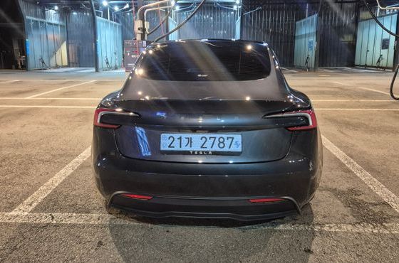Tesla Model 3 RWD — пробег 15 450 км — фото 2 из 5