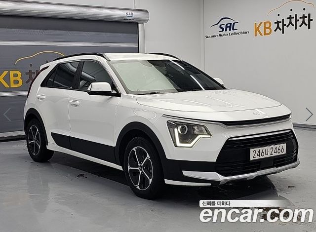 Kia Niro Prestige — пробег 15 748 км — фото 4 из 5