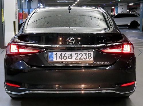 Lexus ES Executive — пробег 28 633 км — фото 5 из 5