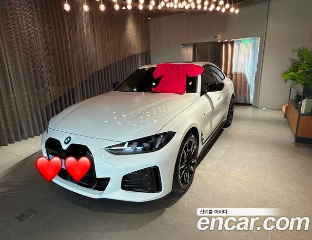 BMW i4 M60 Pro — пробег 24 000 км — фото 1 из 5