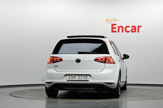 Volkswagen Golf 2.0 GTI Extreme Edition — пробег 126 745 км — фото 4 из 5