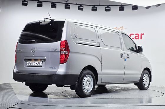 Hyundai Starex 3-Seater VAN Smart Stardard — пробег 96 664 км — фото 2 из 5