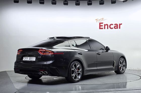 Kia Stinger 2.2 Diesel AWD Platinum — пробег 168 518 км — фото 2 из 5