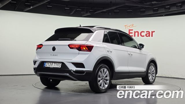 Volkswagen T-Roc 2.0 TDI Premium — пробег 56 613 км — фото 2 из 5