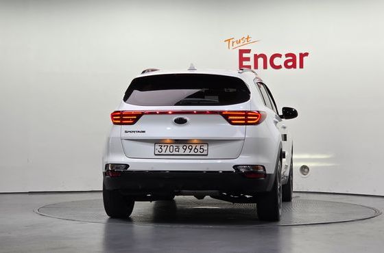 Kia Sportage Diesel 2.0 2WD Signature Gravity — пробег 57 959 км — фото 4 из 5