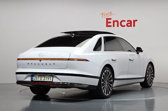 Hyundai Grandeur Calligraphy — пробег 18 052 км — фото 2 из 5