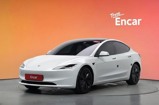 Tesla Model 3 Long Range AWD — пробег 12 396 км — фото 1 из 5