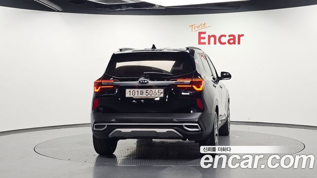 Kia Seltos из Кореи Encar