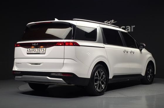 Kia Carnival Diesel 9-Seater Prestige — пробег 132 311 км — фото 2 из 5
