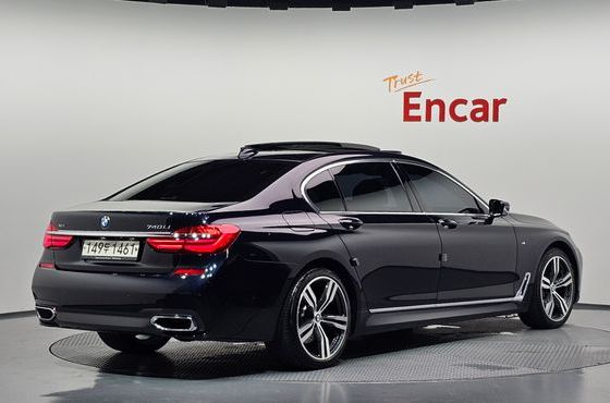 BMW 7-Series 740Li xDrive M Sport Package — пробег 49 789 км — фото 2 из 5