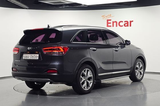 Kia Sorento Diesel 2.0 2WD Prestige — пробег 74 830 км — фото 2 из 5