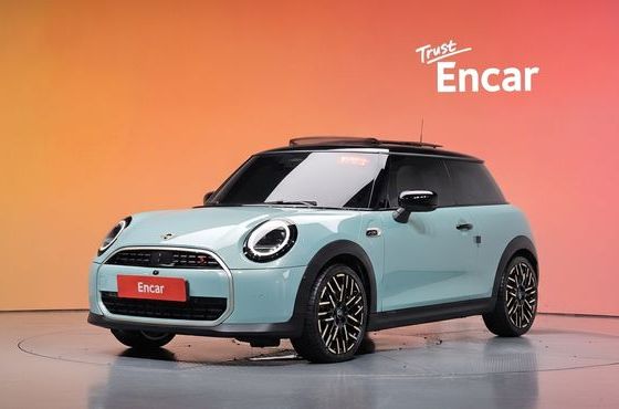 Mini Cooper Favoured — пробег 40 954 км — фото 1 из 5
