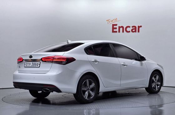 Kia K3 Trendy Style — пробег 99 065 км — фото 2 из 5