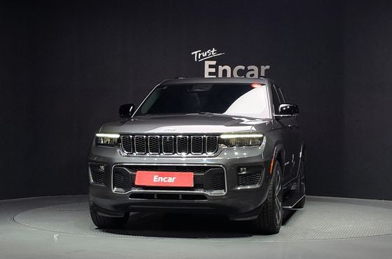 Jeep Cherokee 3.6 Overland — пробег 24 800 км — фото 3 из 5