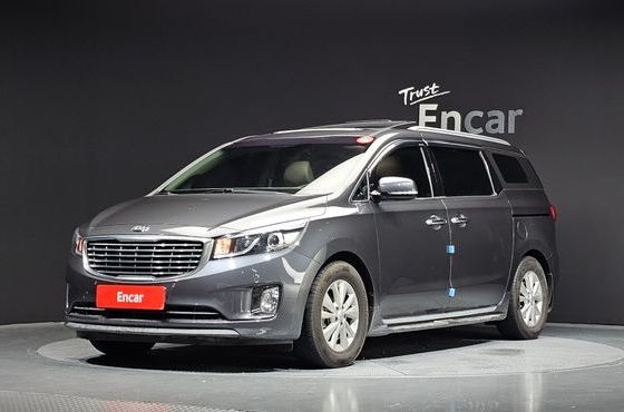 Kia Carnival 11-seater Luxury — пробег 121 008 км — фото 1 из 5