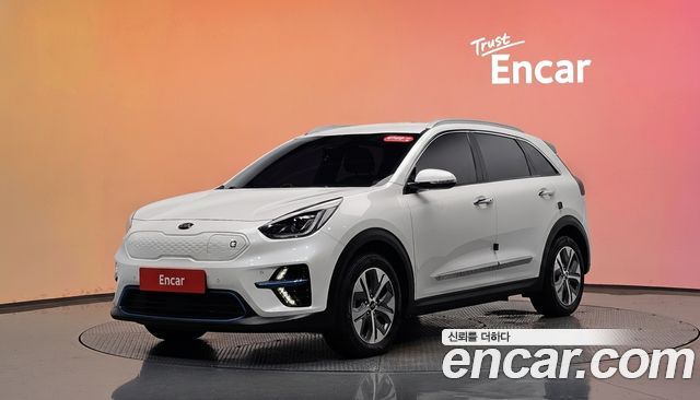 Kia Niro Noblesse — пробег 90 682 км — фото 1 из 5