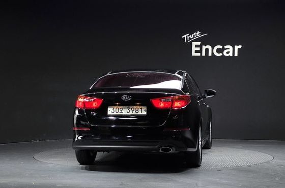 Kia K5 Deluxe — пробег 71 145 км — фото 4 из 5