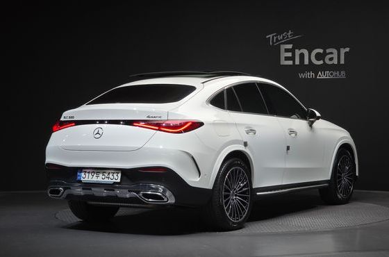 Mercedes-Benz GLC-Class GLC300 4MATIC Coupe — пробег 21 000 км — фото 2 из 5
