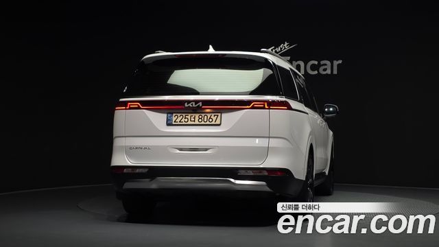 Kia Carnival Diesel 7-Seater Signature — пробег 76 245 км — фото 4 из 5