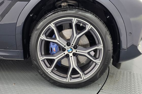BMW X6 xDrive40i M Sport — пробег 43 030 км — фото 5 из 5