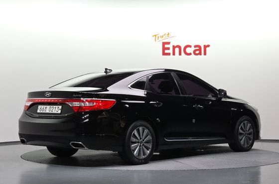 Hyundai Grandeur Premium Collection — пробег 191 019 км — фото 2 из 5