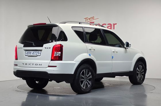 Ssangyong Rexton 2.0 4WD RX7 Luxury — пробег 142 768 км — фото 2 из 5