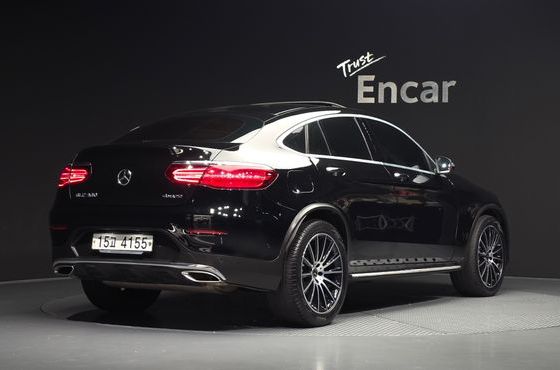 Mercedes-Benz GLC-Class GLC300 4MATIC AMG Line Coupe — пробег 96 771 км — фото 2 из 5