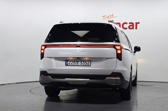 Kia Carnival Diesel 9-Seater Noblesse — пробег 66 149 км — фото 4 из 5