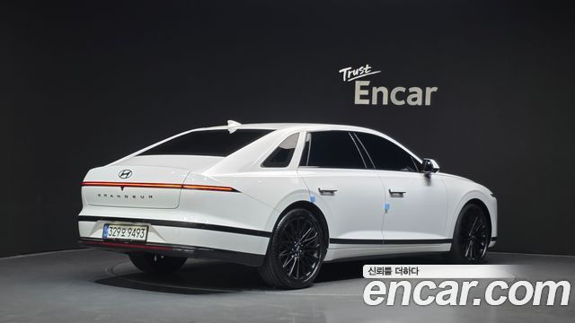 Hyundai Grandeur Calligraphy — пробег 111 759 км — фото 2 из 5