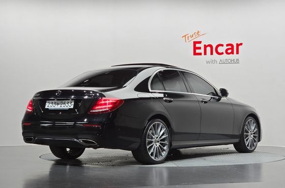 Mercedes-Benz E-Class E350 4MATIC AMG Line — пробег 24 864 км — фото 2 из 5