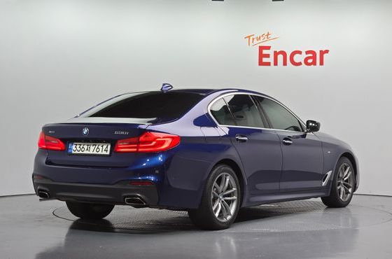 BMW 5-Series 530i xDrive M Sport Package Plus — пробег 188 234 км — фото 2 из 5