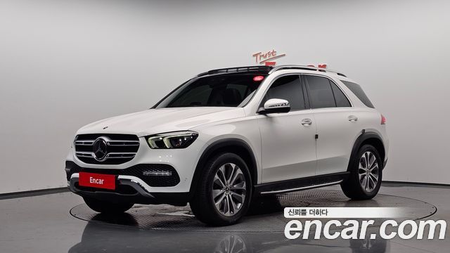 Mercedes-Benz GLE-Class GLE300d 4MATIC — пробег 55 564 км — фото 1 из 5