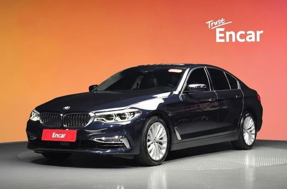 BMW 5-Series 520d Luxury Special Edition — пробег 92 910 км — фото 1 из 5