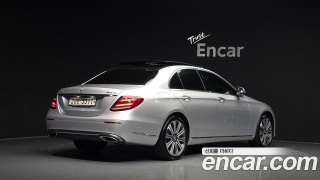 Mercedes-Benz E-Class из Кореи Encar