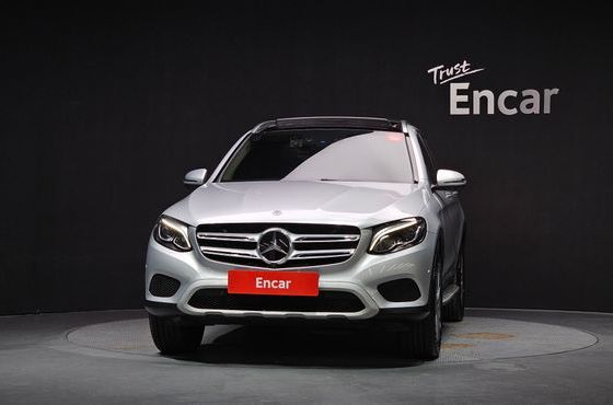 Mercedes-Benz GLC-Class GLC350e 4MATIC Premium — пробег 64 381 км — фото 3 из 5