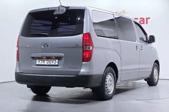Hyundai Starex Van 3-Seater Style — пробег 308 729 км — фото 2 из 5