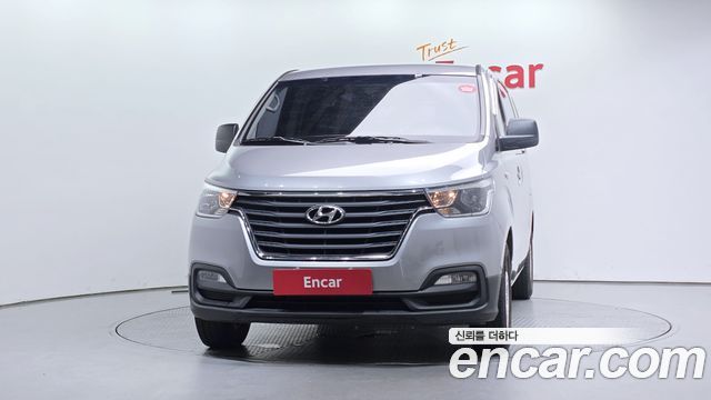 Hyundai Starex Van 3-Seater Style — пробег 308 729 км — фото 3 из 5