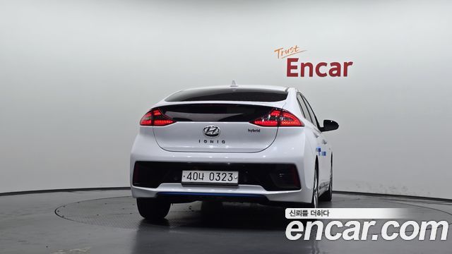 Hyundai Ioniq Q — пробег 206 309 км — фото 4 из 5