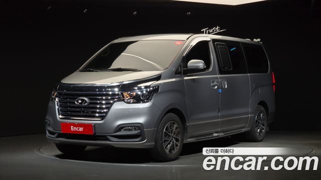 Hyundai Starex Urban 9-Seater Exclusive — пробег 96 436 км — фото 1 из 5