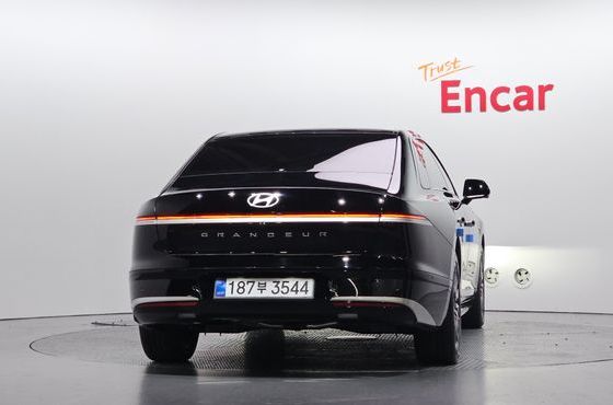Hyundai Grandeur 2.5 Gasoline 2WD Caligraphy — пробег 695 км — фото 4 из 5