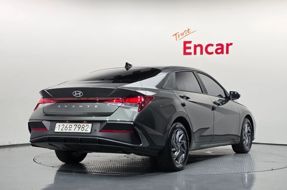 Hyundai AVANTE Modern — пробег 18 911 км — фото 2 из 5