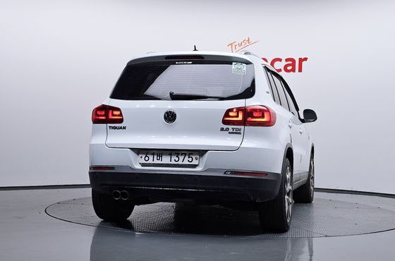 Volkswagen Tiguan 2.0 TDI Comfort 5N — пробег 184 661 км — фото 4 из 5