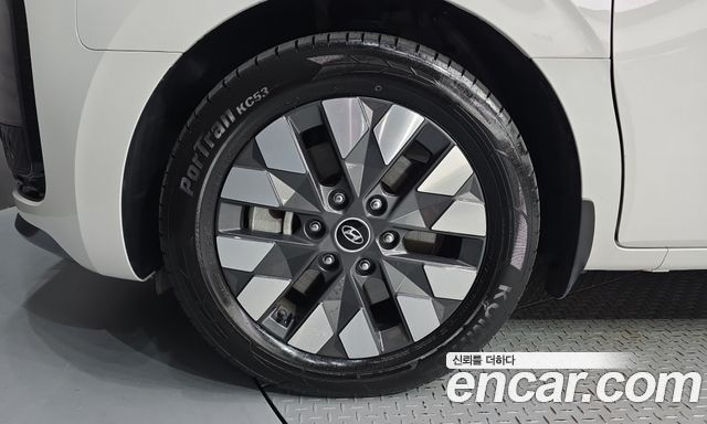Hyundai Staria из Кореи Encar