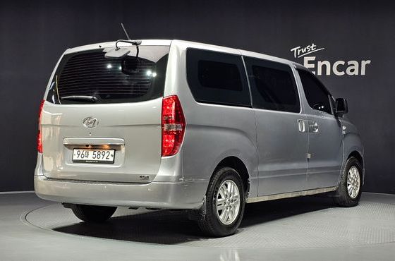 Hyundai Starex Van 3-Seater LPi Smart — пробег 84 793 км — фото 2 из 5