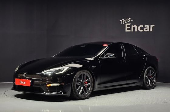 Tesla Model S Plaid — пробег 24 991 км — фото 1 из 5