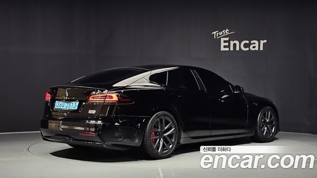 Tesla Model S Plaid — пробег 24 991 км — фото 2 из 5